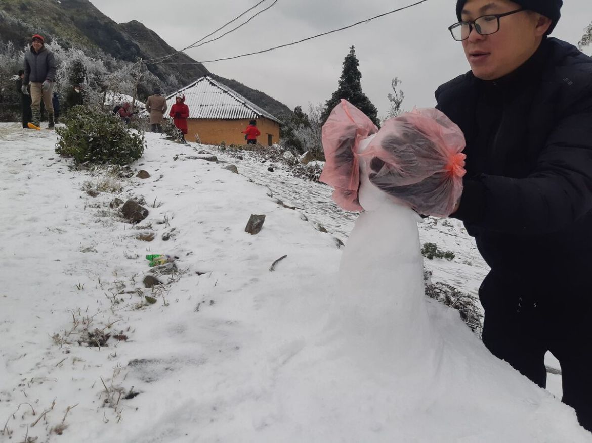 Northern commune Y Ty gets a fresh coat of snow