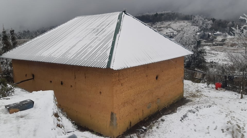 Northern commune Y Ty gets a fresh coat of snow