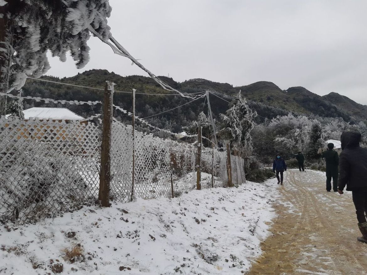 Northern commune Y Ty gets a fresh coat of snow
