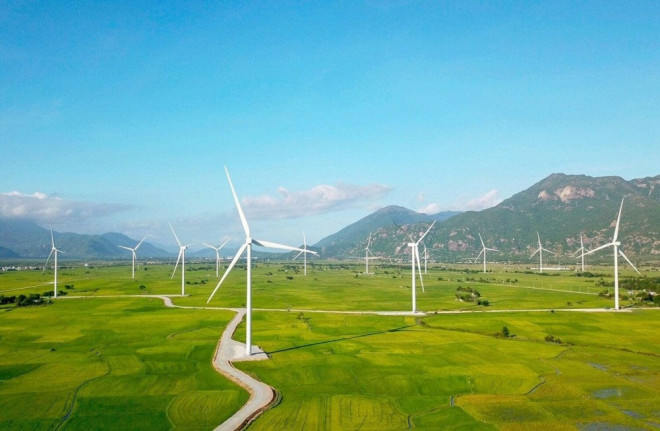 Play all the 5 most beautiful wind power fields in Vietnam in the summer - 7