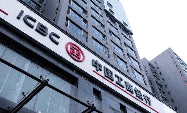 China: Depositing 14 billion in the bank, the boy was bewildered when the term expired, he only withdrew 600 million - Photo 1.