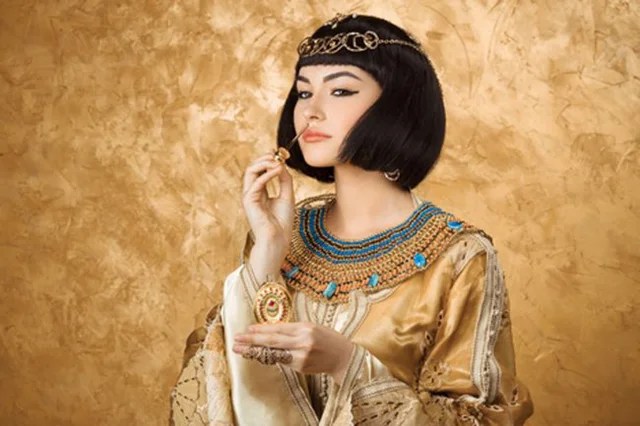 There will be a perfume that maintains its fragrance for 2 years, used by the famous Queen of the ancient world - Photo 2.