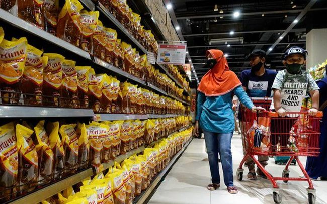 Indonesia deals a painful blow to the world cooking oil market amid "hot water" Indonesia deals a painful blow to the world cooking oil market amid "hot water"