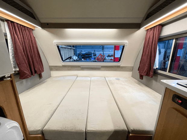 The person who brought the Caretta Uncle mobile home to Vietnam answered how to register, how to get a driver's license, how to tow the car - Photo 11.