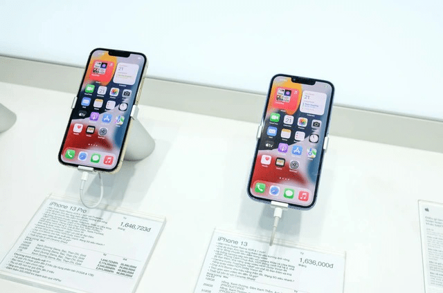 For the first time, Vietnamese spend more than 1 billion USD buying iPhone / year - Photo 2.