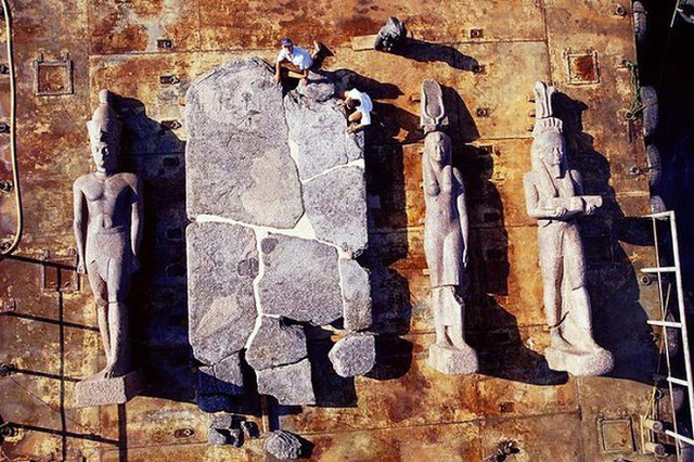See the ruins of the city of Thonis-Heracleion, where the Egyptian legend hid under the ocean - Photo 11.