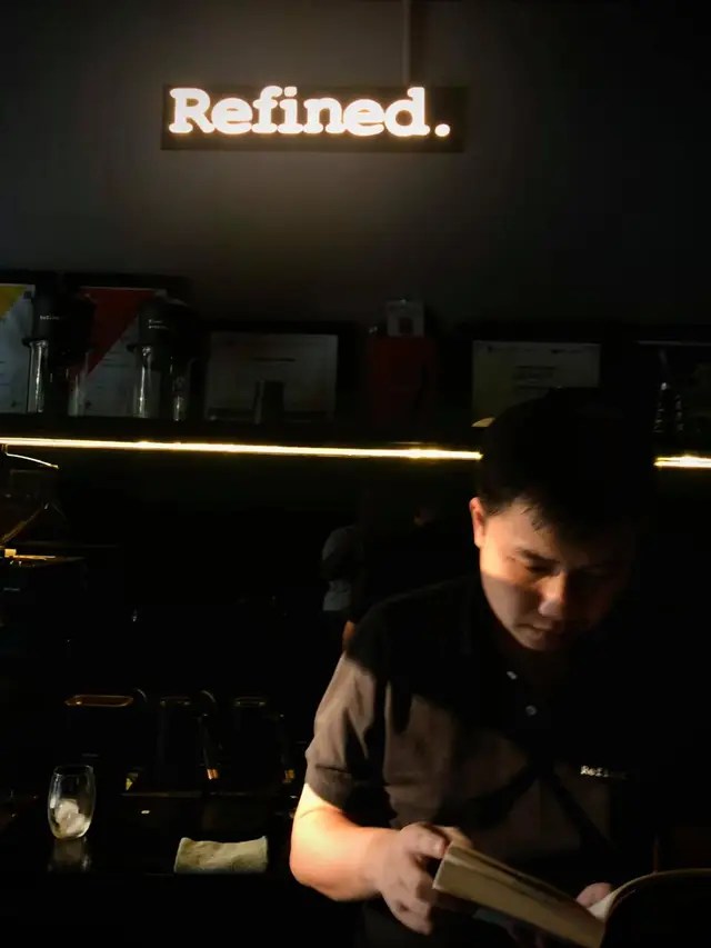 Tu Vu - 9x recklessly quit the financial profession to open a cafe that pays arbitrarily: Starting a business from a roasting machine in the bedroom, going through 500 appraisals to be satisfied - Photo 4.