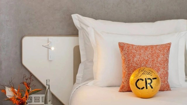 Inside the hotel block owned by two football millionaires Messi and CR7 - Photo 3.