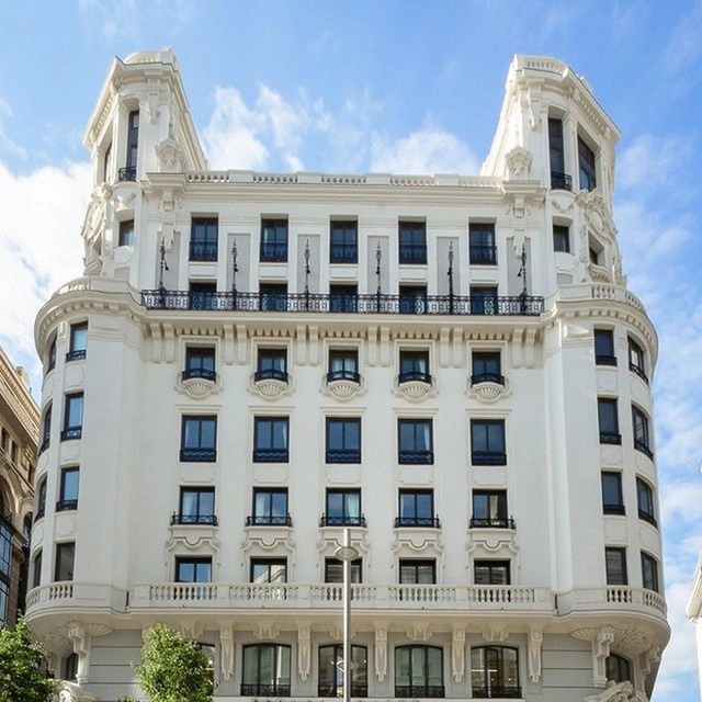 Inside the hotel block owned by two football millionaires Messi and CR7 - Photo 4.