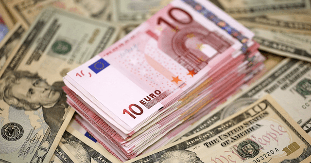 The USD price approaches the Euro, how is Vietnam's trade affected? - Photo 1.