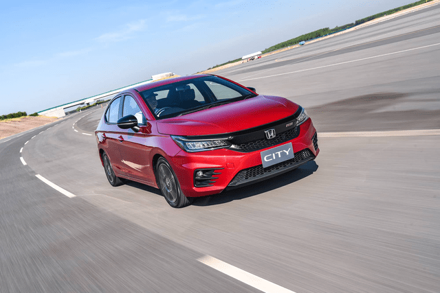 In the first half of 2022, which brand sells the most cars in Vietnam? - Photo 2.