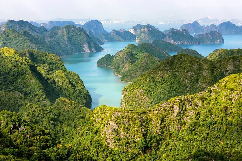 Vietnam's top 17 tourist attractions in the eyes of world friends: No. 1 is too famous! - Photo 26.