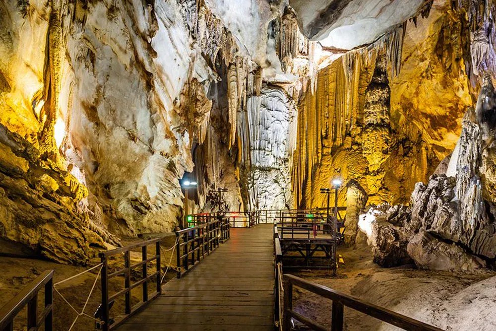Vietnam's top 17 tourist attractions in the eyes of world friends: No. 1 is too famous! - Photo 8.