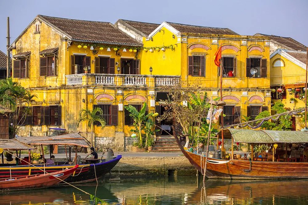 Vietnam's top 17 tourist attractions in the eyes of world friends: No. 1 is too famous! - Picture 12.