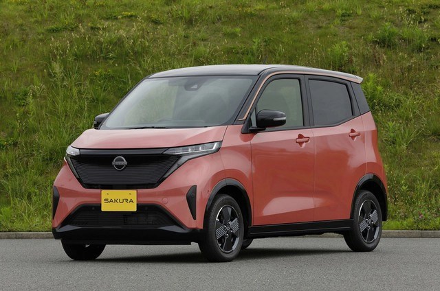 The series of electric cars has a super cheap price of only 90 million VND, with one causing a fever with a travel range of more than 300 km - Photo 5.