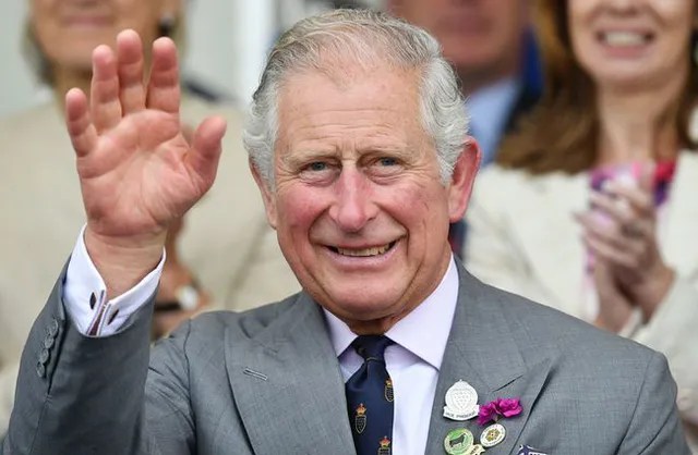 Little is known about the life of the Queen's four children - Photo 2.