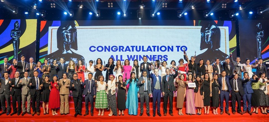 Many Vietnamese businesses were honored as Asia's Best Places to Work in 2022 - Photo 1.