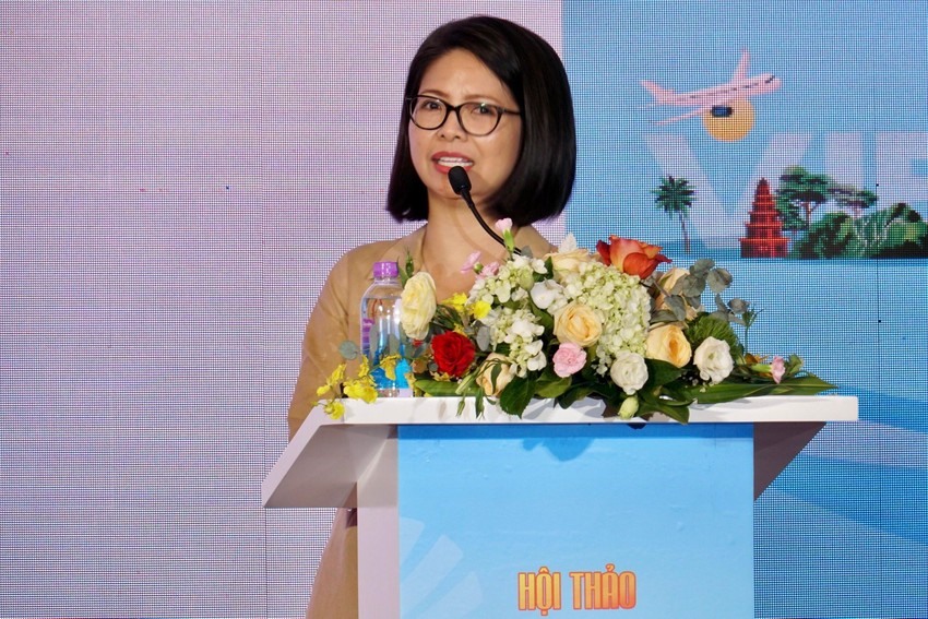 Ms. Nguyen Thi Thanh Thuy, Sales Director of Silk Path Group, gave a speech. Photo: BP