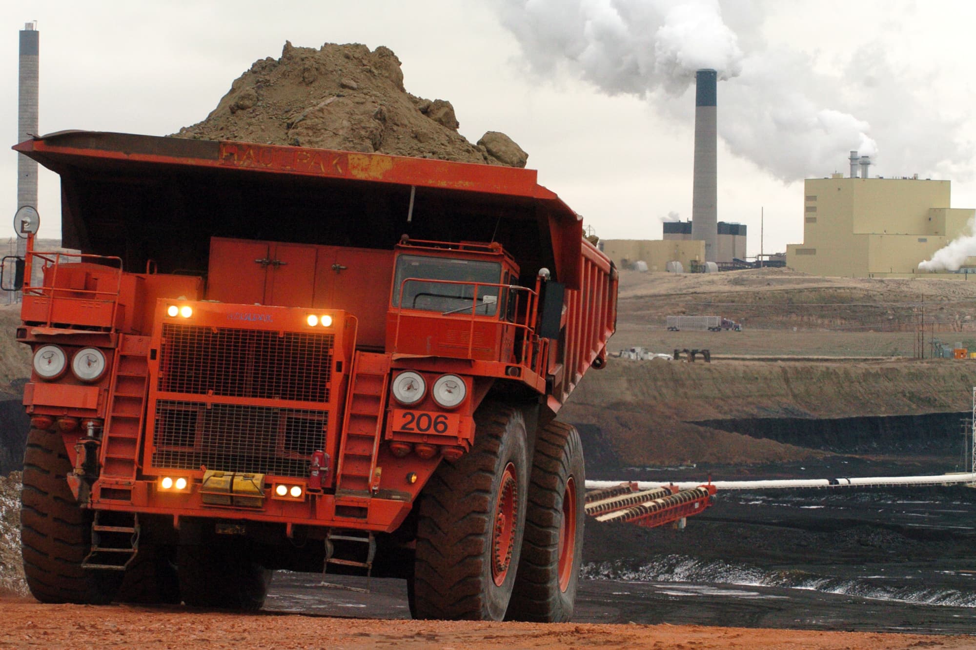 Forget oil — coal is the hottest commodity in town. Here are 2 stocks to play it, according to the pros