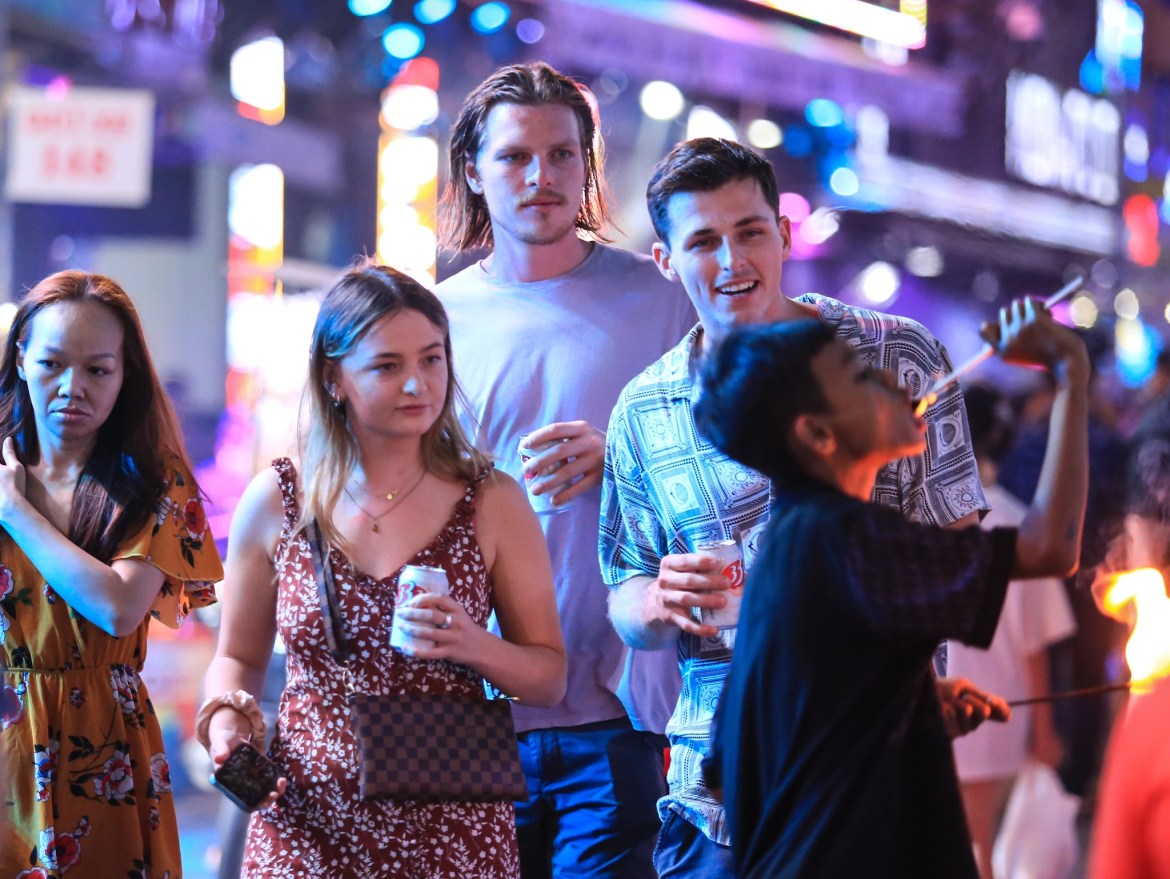 Việt Nam là điểm đến hút du khách Mỹ khi đồng USD mạnh lên? - ảnh 1