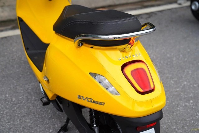 Help VinFast expect to collect 400 billion in the sale, what's hot about this 22 million electric motorbike? - Photo 7.