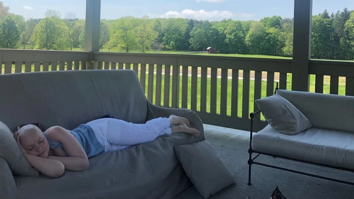 Surviving cancer has changed the 34-year-old businessman's attitude towards his morning - Photo 3.