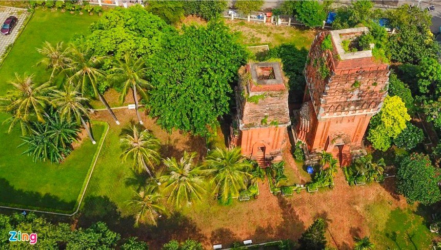 Hut khach quoc te anh 1