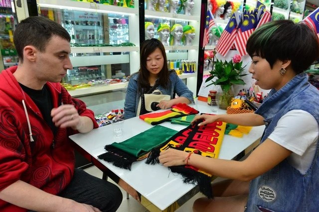 How Chinese entrepreneurs make money from the World Cup: It only takes 4 hours to produce 1 ball, there is a super-fast specialized transport route to Qatar, making a few months is equal to 2 years combined - Photo 2.