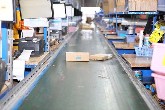 A booming industry thanks to e-commerce, rapid advancement opportunities, and an expected salary of hundreds of millions of dong per month - Photo 2.