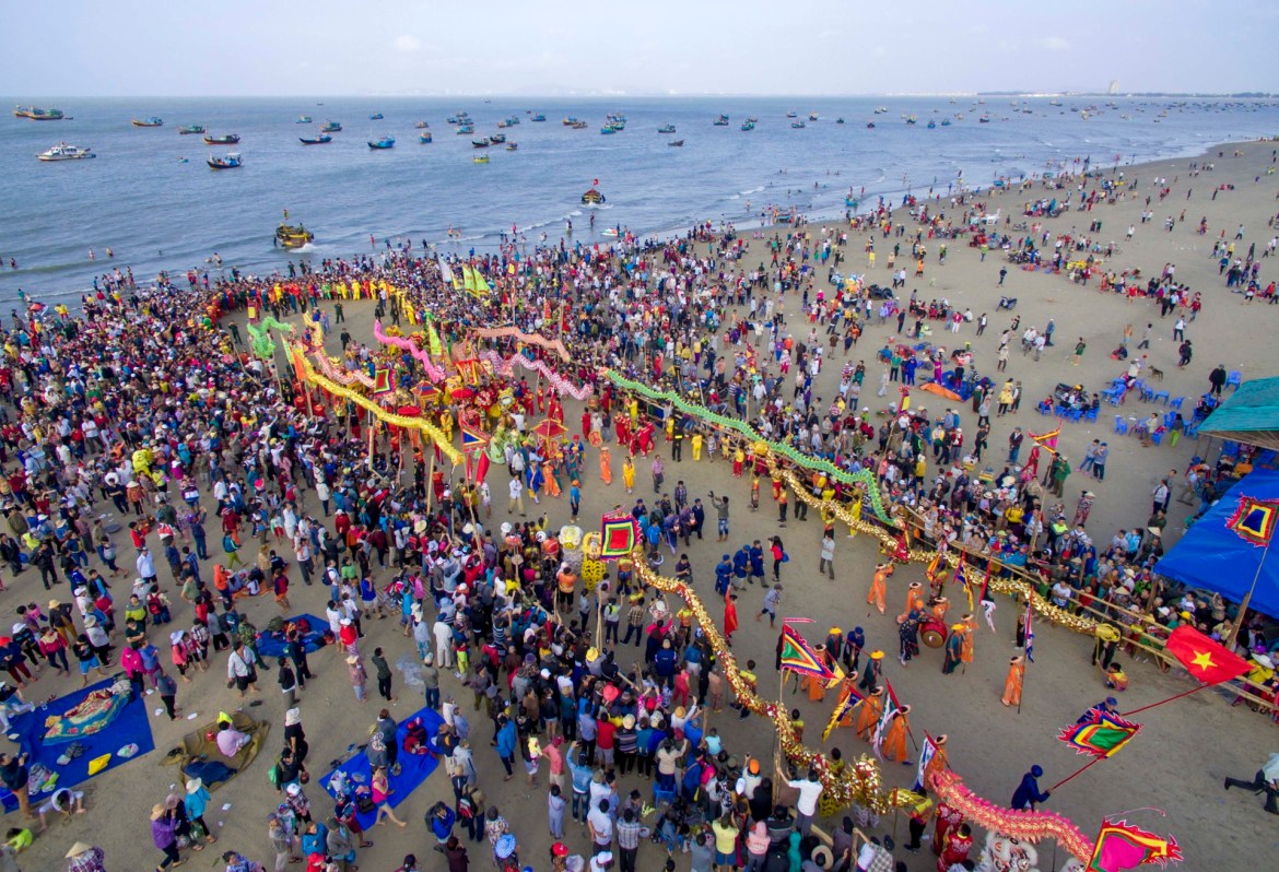 le hoi Dinh Co anh 1