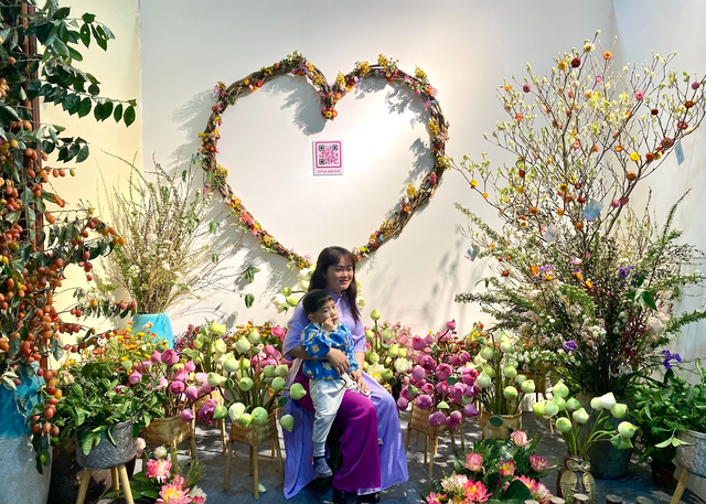 Attendees are impressed by the pristine area of flowers and gentle fragrances.