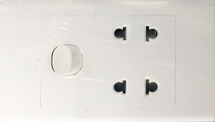 What type of electrical plugs, that foreign tourist should have in ...