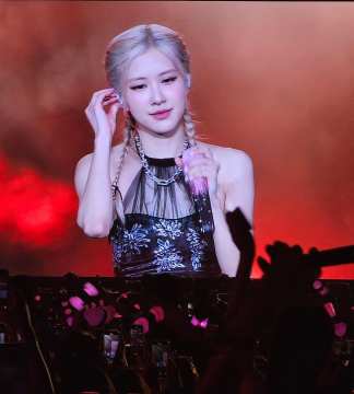 Kỷ lục số người xem livestream concert Blackpink tại Hà Nội - 1