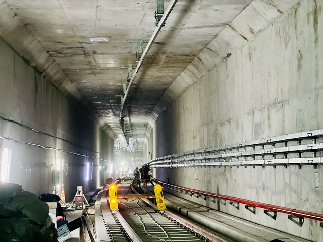 The second underground floor is where the train stops and picks up and drops off passengers.