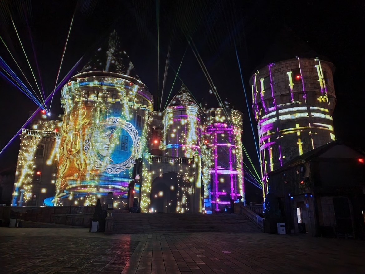 Every little light contributes to a vivid scene in the gripping thrilling story told on the castle walls