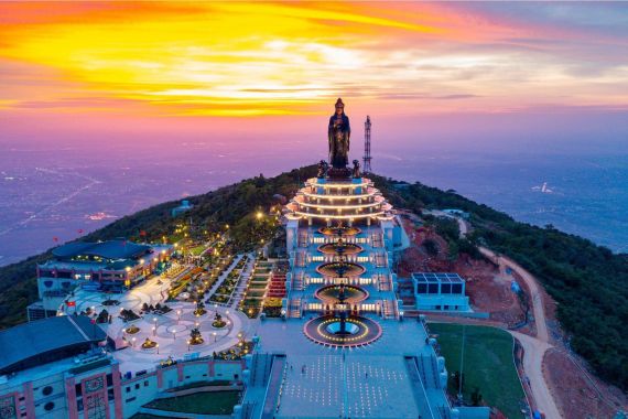 Hội Xuân Núi Bà Đen 2023-Tây Ninh bừng sáng - Báo Tây Ninh Online
