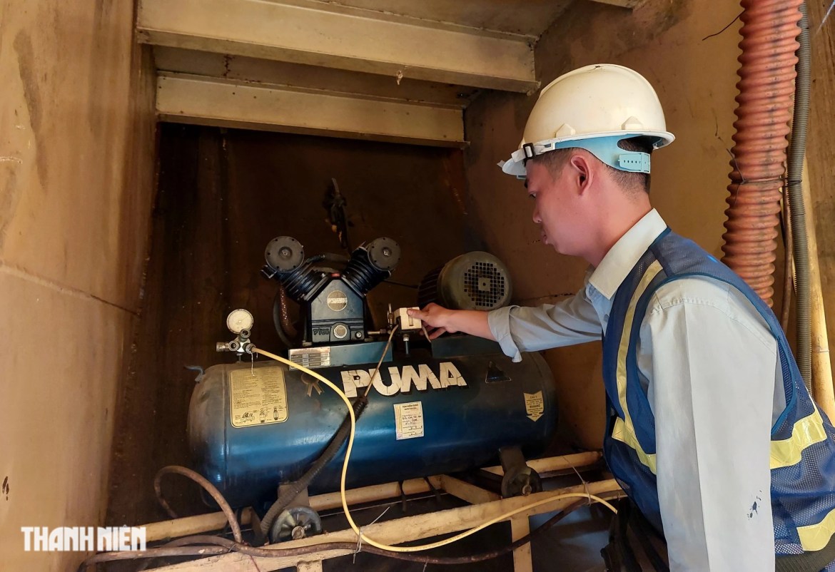 In the history of operating the Dragon Bridge water and fire sprinkler system, there have been several incidents of fire spraying