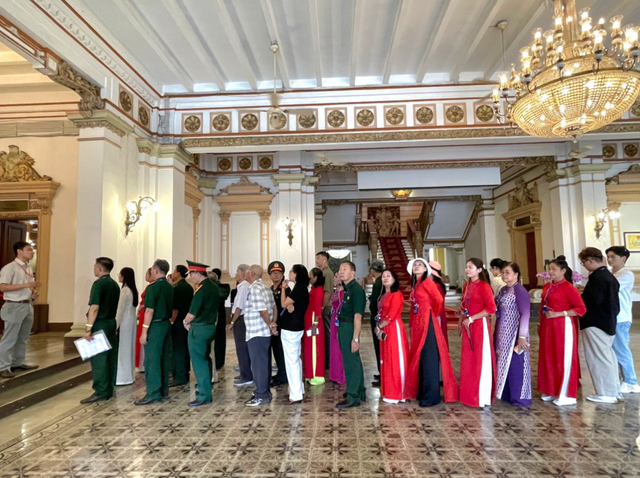 Special tours of Ho Chi Minh City are attracting more and more tourists