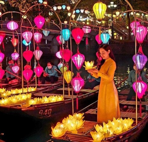 Về Cố đô thăm khu phố cổ Hoa Lư vừa phục dựng