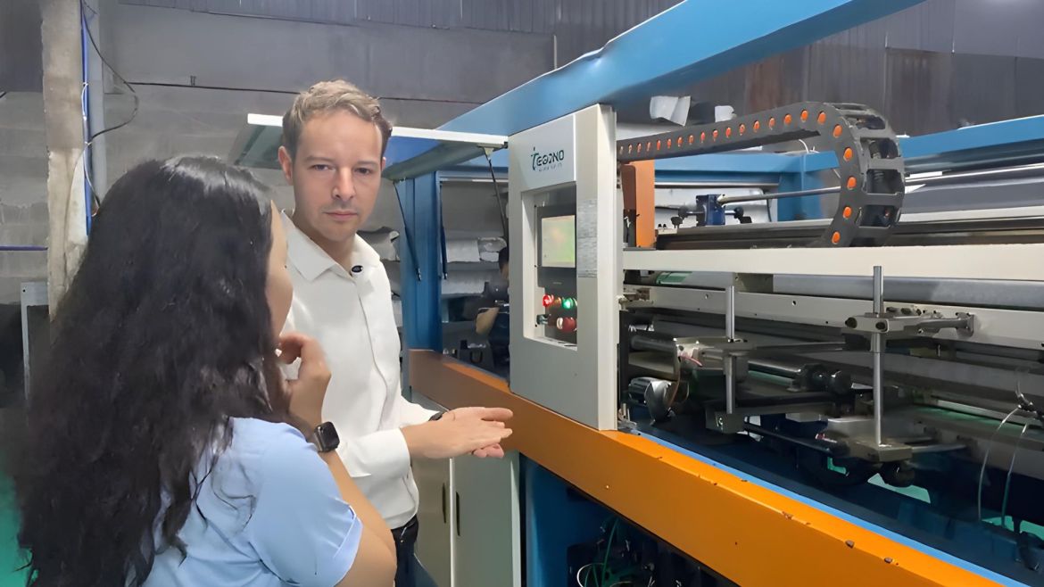 Examine the pocket spring machine